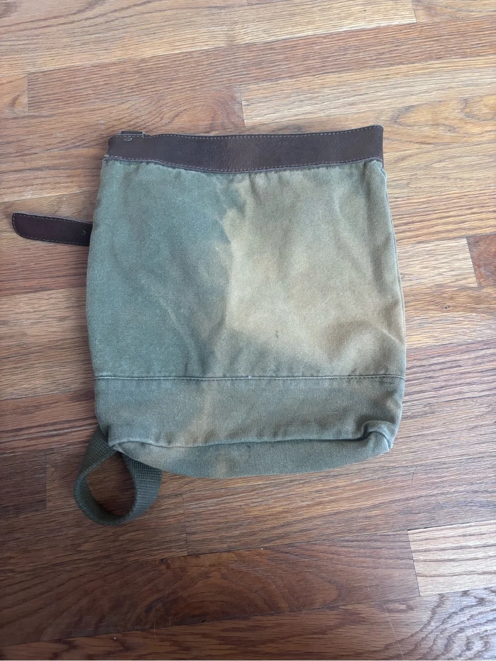 Band merch canvas messenger